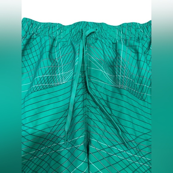 Nike Swim Trunks sz. MED. Green Geometric Pattern drawstring - Picture 3 of 9